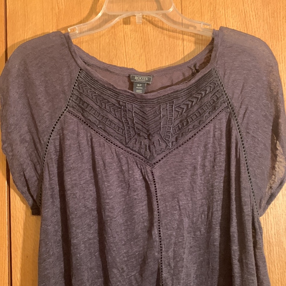 Roots Canada SMALL embroidered gray linen sheer top tee tunic short sleeve VGUC